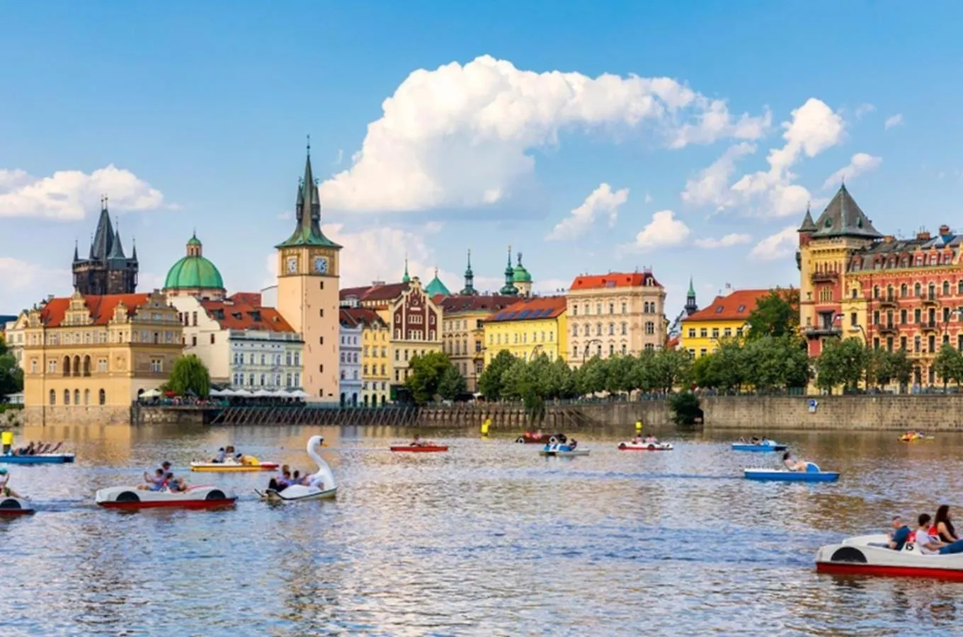 Duplex Apartment With Ac In Prague Center